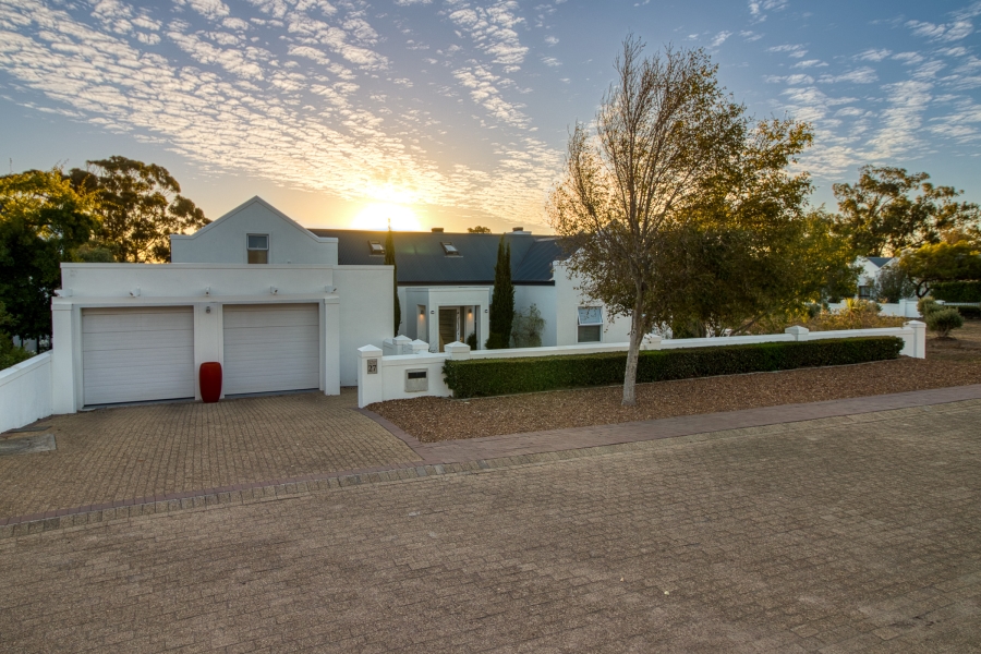 4 Bedroom Property for Sale in Croydon Vineyard Estate Western Cape